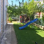 Leti * Kaštela