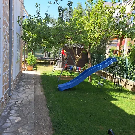Leti * Kaštela
