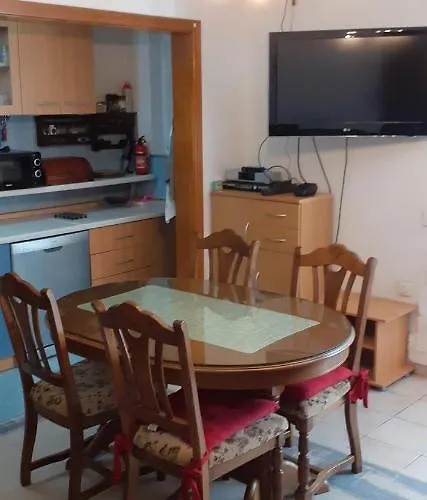 Leti * Kaštela